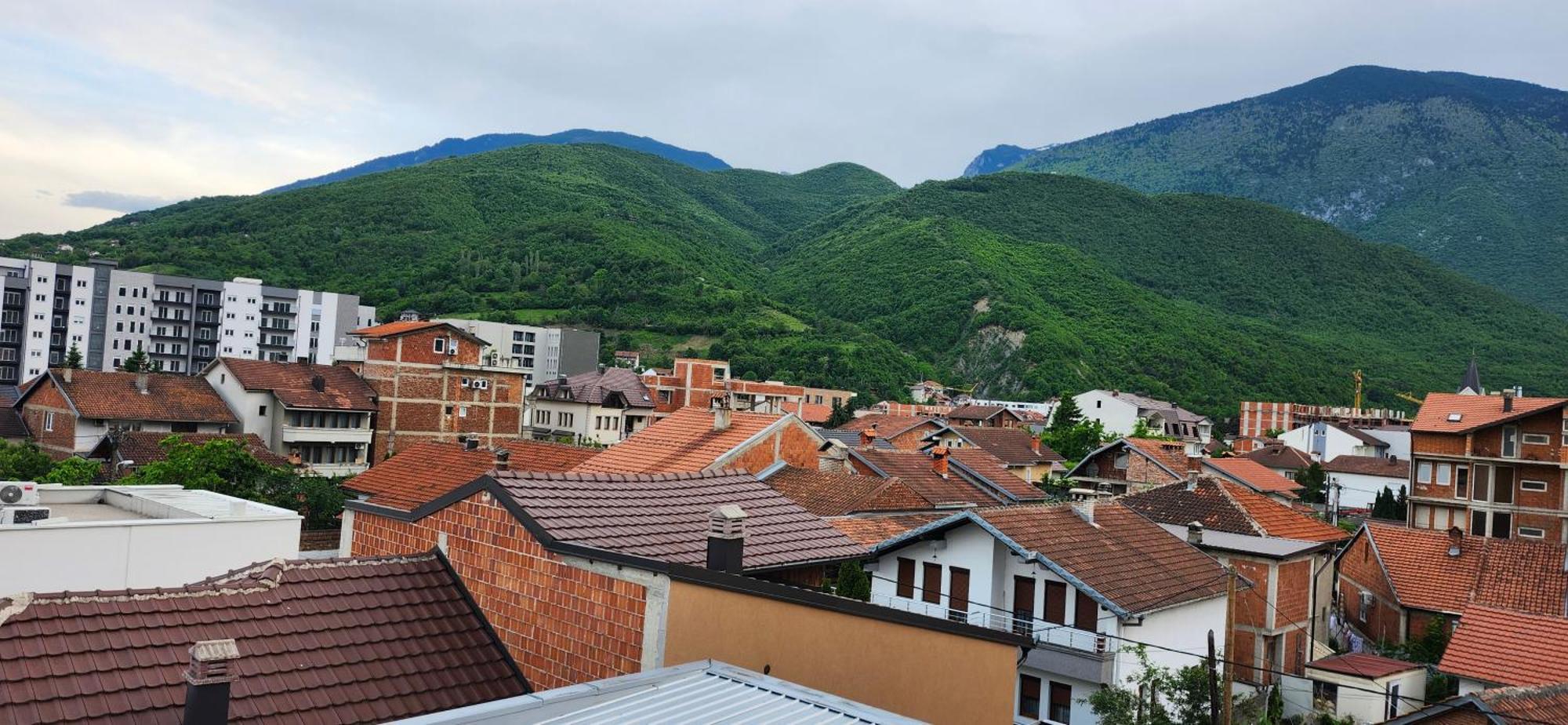 Lovely 1 Bedroom Within Walking Distance, Views Peje Exterior photo
