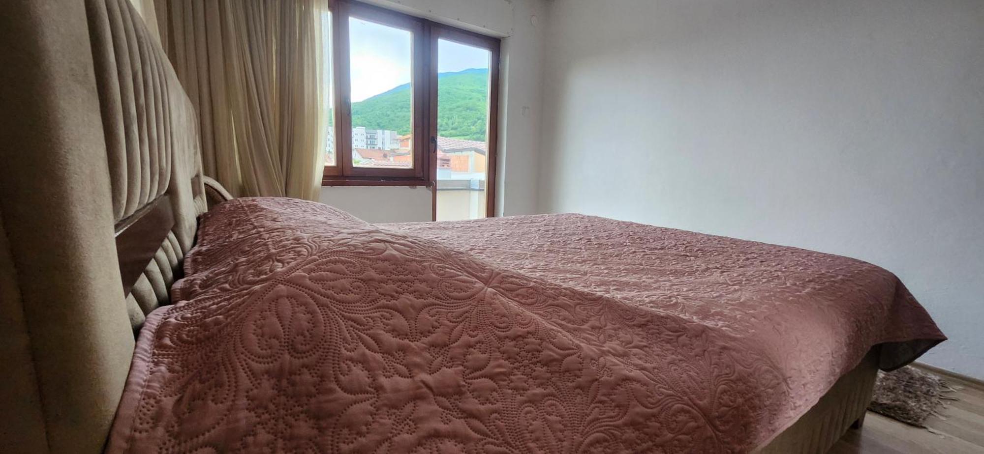 Lovely 1 Bedroom Within Walking Distance, Views Peje Exterior photo